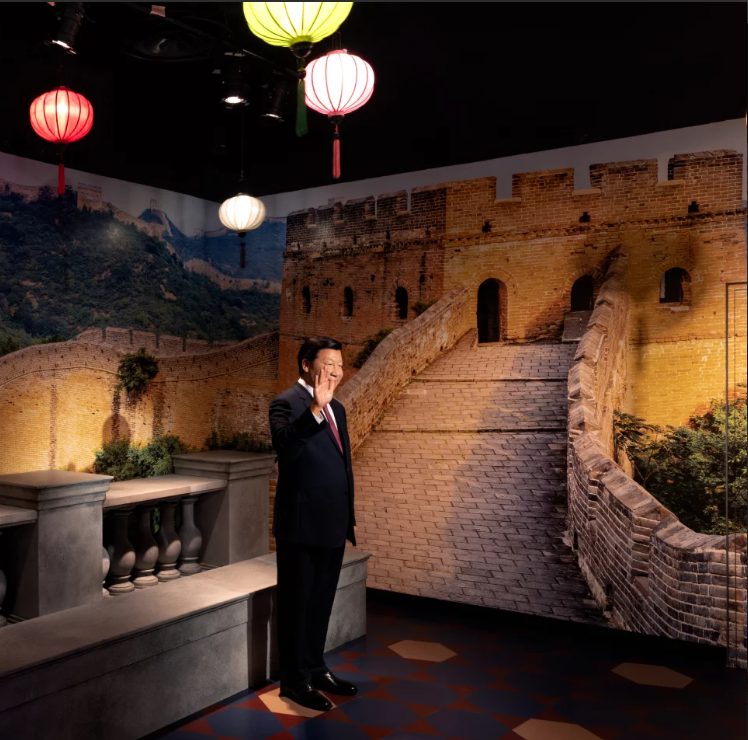 Display lighting for museum figures, Madame Tussauds Dubai