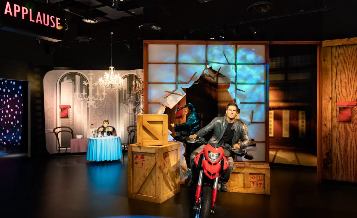 Exhibit lighting detail, Madame Tussauds Dubai